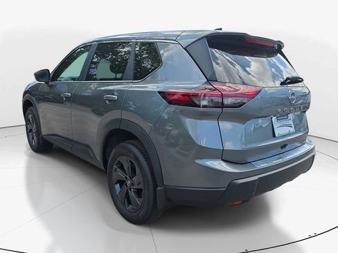 New 2026 Nissan Rogue SV FWD image 8