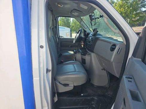 Used 2023 Ford E-350 and Econoline 350 Super Duty w/ Power Windows & Locks Group RWD image 6