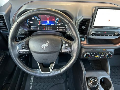 Used 2023 Ford Bronco Sport Outer Banks w/ Tech Package AWD/4WD image 16