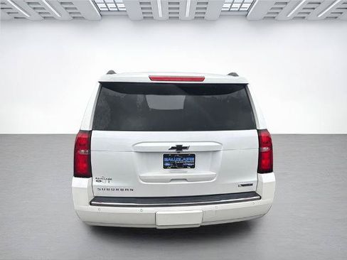 Used 2017 Chevrolet Suburban Premier AWD/4WD image 4