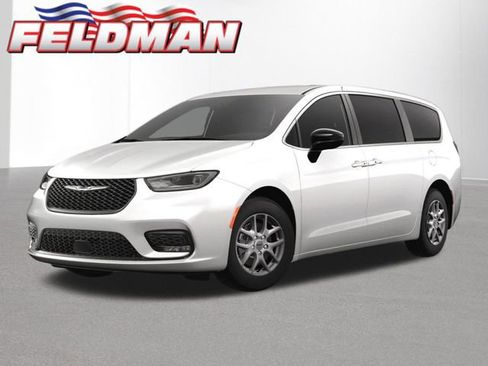 New 2025 Chrysler Pacifica Select image 1
