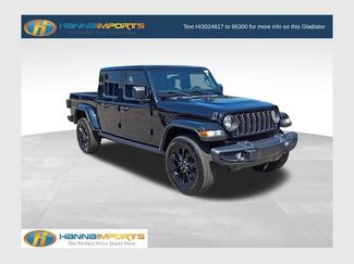 Used 2024 Jeep Gladiator Sport AWD/4WD video 1