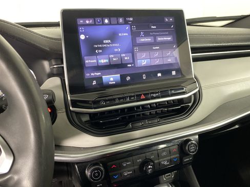 Used 2023 Jeep Compass Limited w/ Sun and Sound Group image 38