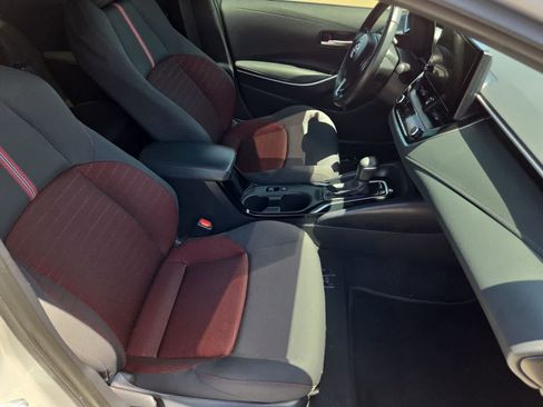 Used 2024 Toyota Corolla SE w/ SE Premium Package FWD image 21