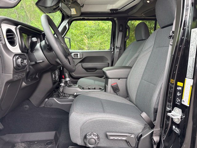 New 2026 Jeep Gladiator Sport AWD/4WD image 19