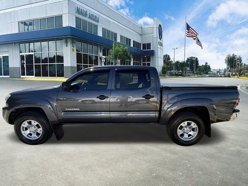 Used 2011 Toyota Tacoma PreRunner w/ SR5 Pkg #2 image 11