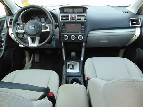 Used 2017 Subaru Forester 2.5i w/ Alloy Wheel Package AWD/4WD image 22