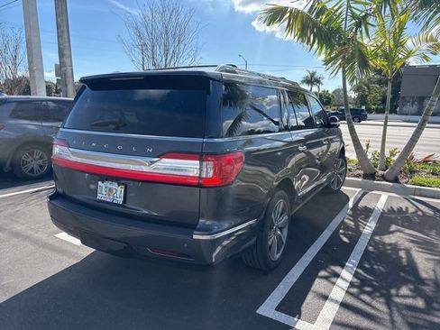 Used 2018 Lincoln Navigator L Reserve w/ Technology Package image 7