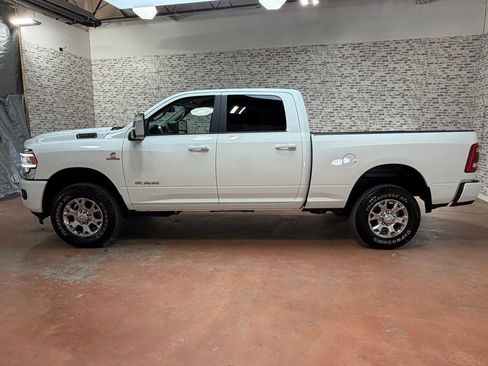 Used 2024 RAM 2500 Laramie AWD/4WD image 4