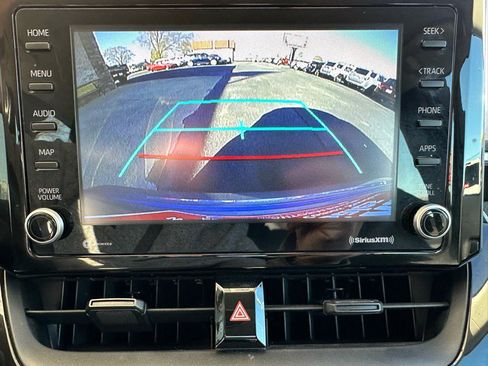 Used 2022 Toyota Corolla LE image 20