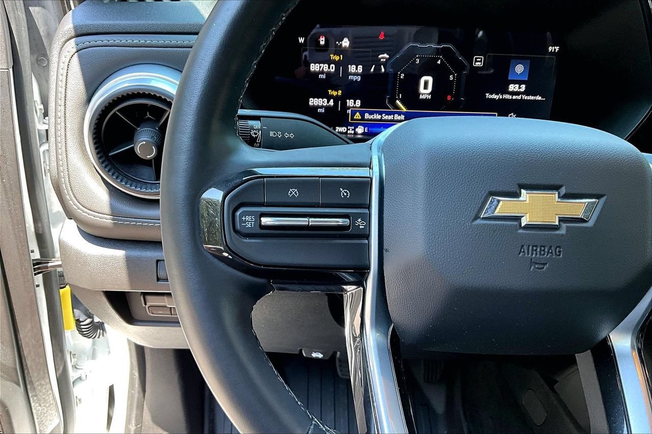 Used 2025 Chevrolet Colorado LT w/ LT Convenience Package AWD/4WD image 10