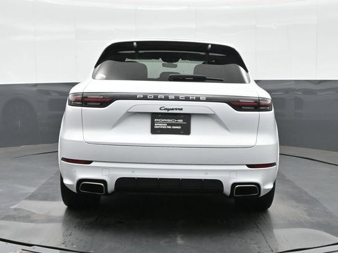 Certified 2023 Porsche Cayenne AWD/4WD image 6