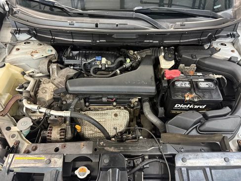 Used 2016 Nissan Rogue SV w/ SV Premium Package AWD/4WD image 39