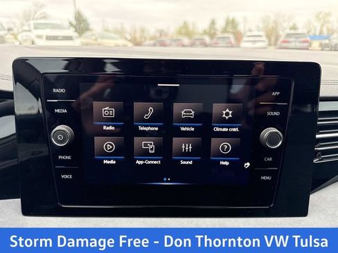 New 2026 Volkswagen Jetta SE FWD image 17