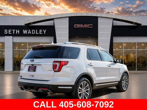 Used 2018 Ford Explorer Platinum AWD/4WD image 7
