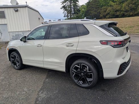 New 2026 Volkswagen Tiguan SEL R-Line AWD/4WD image 6