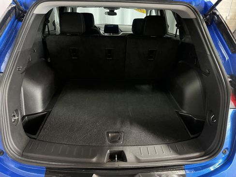 Used 2025 Chevrolet Blazer LT FWD image 24