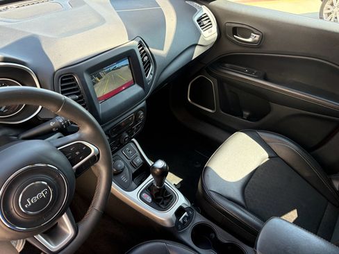 Used 2021 Jeep Compass Latitude AWD/4WD image 17