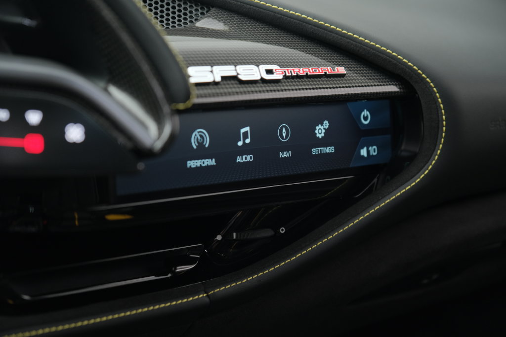 Used 2021 Ferrari SF90 Stradale AWD/4WD image 40