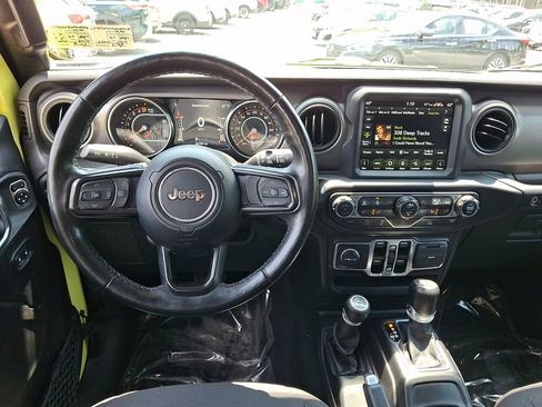 Used 2022 Jeep Wrangler Unlimited Sport AWD/4WD image 12