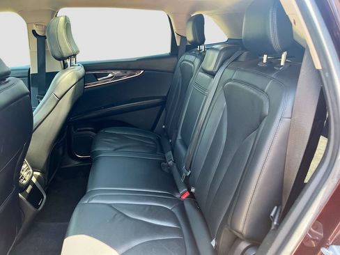 Used 2023 Lincoln Nautilus Reserve AWD/4WD image 25
