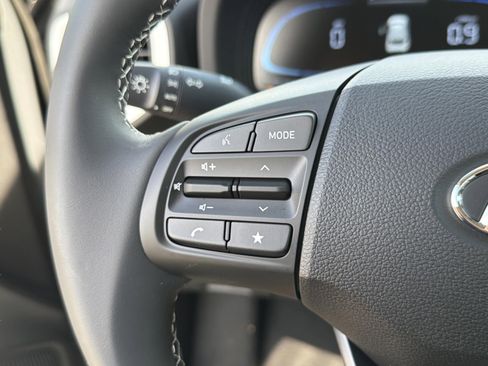 New 2026 Hyundai Venue SEL image 19