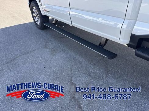 New 2026 Ford F250 Lariat w/ Lariat Ultimate Package AWD/4WD image 16