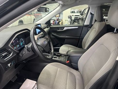 Used 2022 Ford Escape SE w/ SE Sport Appearance Package AWD/4WD image 9