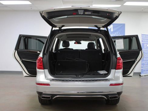 Used 2014 Mercedes-Benz GL 450 4MATIC image 9