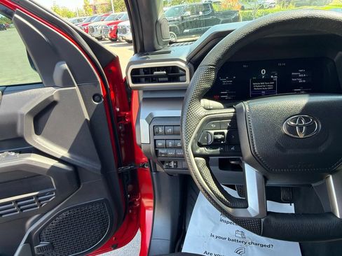 Used 2024 Toyota Tacoma TRD Off-Road w/ TRD Off Road Upgrade Package AWD/4WD image 24