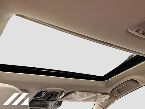 Used 2025 Subaru Outback Premium image 22