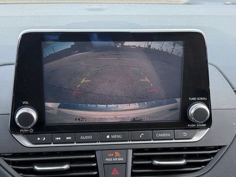 Used 2020 Nissan Altima 2.5 SR FWD image 17