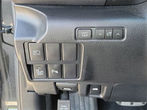Used 2020 Lexus IS 350 F Sport w/ F Sport Package image 31