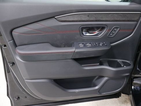 New 2026 Honda Pilot Black Edition image 11