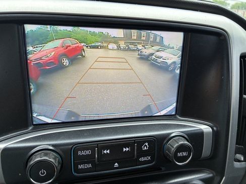 Used 2018 GMC Sierra 1500 SLE w/ SLE Value Package AWD/4WD image 13