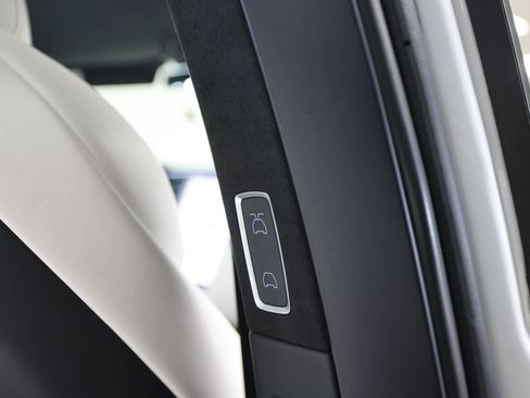 Used 2017 Tesla Model X P100D image 44