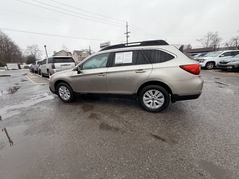 Used 2015 Subaru Outback 2.5i Premium image 41