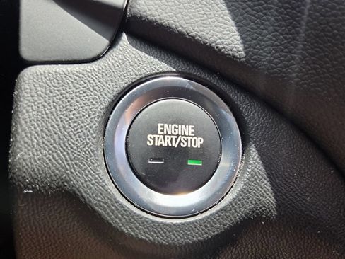 Used 2022 Chevrolet Equinox LT FWD image 24
