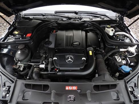 Used 2013 Mercedes-Benz C 250 Coupe image 26