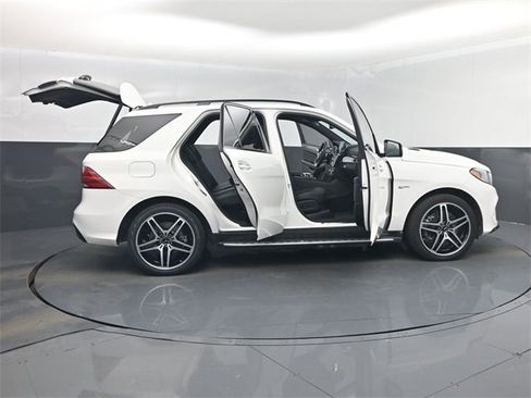 Used 2019 Mercedes-Benz GLE 43 AMG 4MATIC image 62