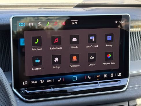 New 2026 Volkswagen Tiguan SE R-Line image 17