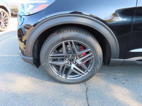 New 2026 Ford Explorer ST w/ Sun And Sound Package image 7