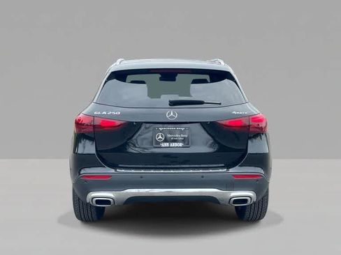 Used 2026 Mercedes-Benz GLA 250 4MATIC image 4