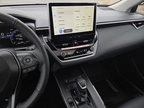 Used 2026 Toyota Corolla Cross XLE w/ Convenience Package image 35