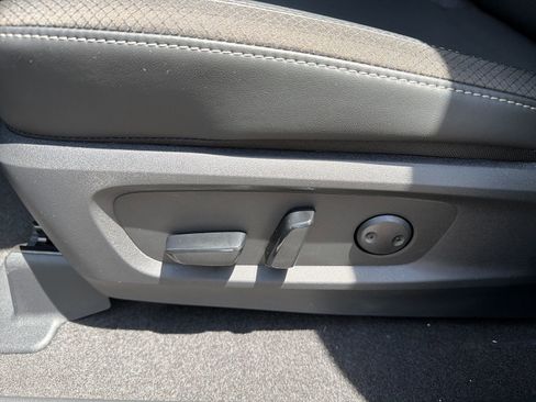 New 2026 Nissan Pathfinder SL FWD image 21