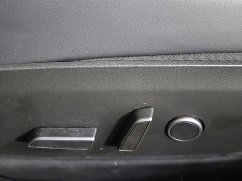 Used 2023 Tesla Model 3 Standard Range RWD image 19