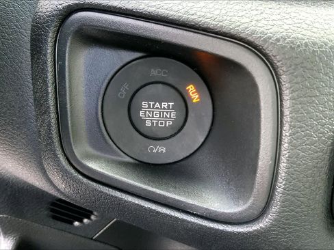 New 2026 Jeep Gladiator Sport AWD/4WD image 17