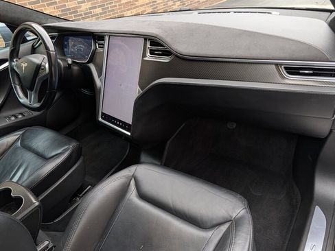 Used 2015 Tesla Model S Performance image 25