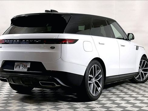 Used 2023 Land Rover Range Rover Sport SE AWD/4WD image 10