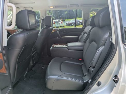 Used 2019 INFINITI QX80 Luxe w/ 22" Wheel Package RWD image 16